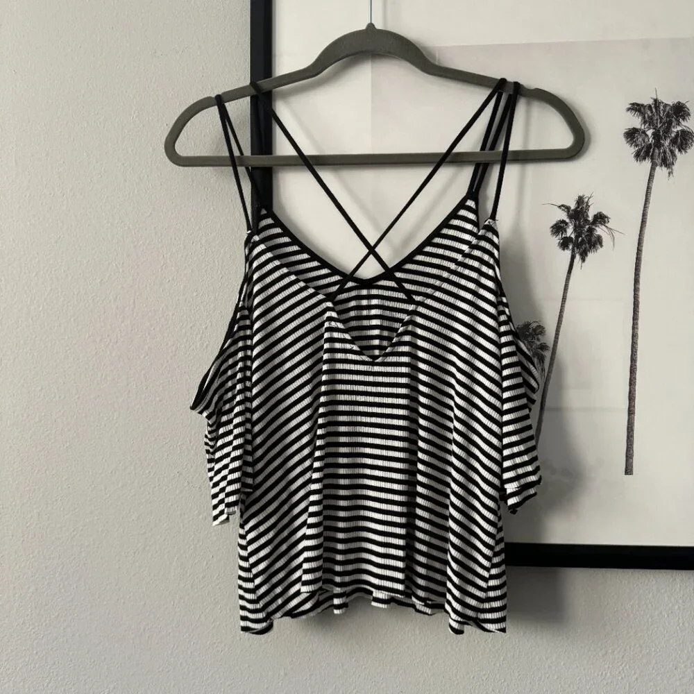 Urban Outfitters | EUC Off Shoulder Short Sleeve Crop Top in Black/White Medium - Picture 5 of 6